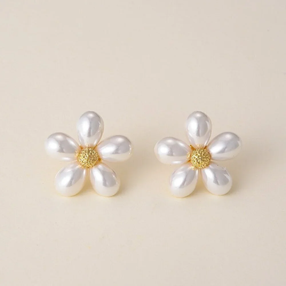 Multicolor Women's Jewelry Faux Pearl Decor Flower Design Stud Earrings